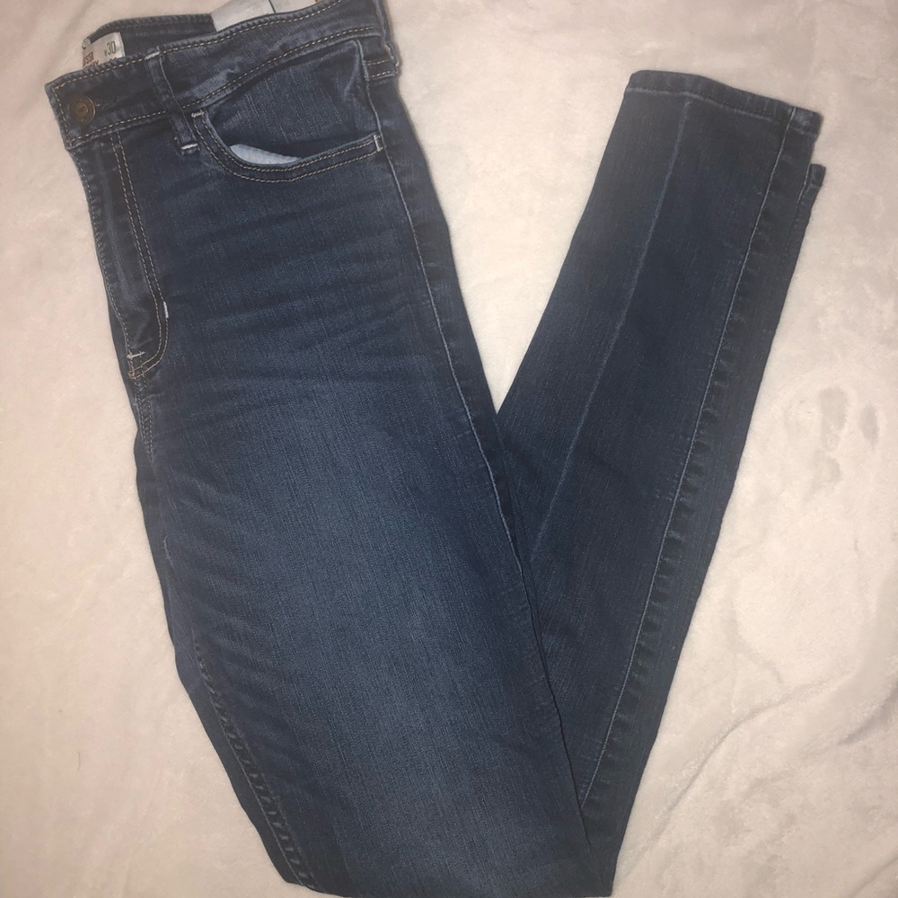 Hollister Super Skinny Highrise Jean/Jegging!